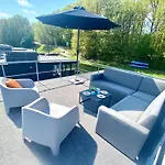 Houseboat At Mookerplas Middelaar