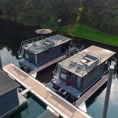 Ботель Houseboat At Mookerplas