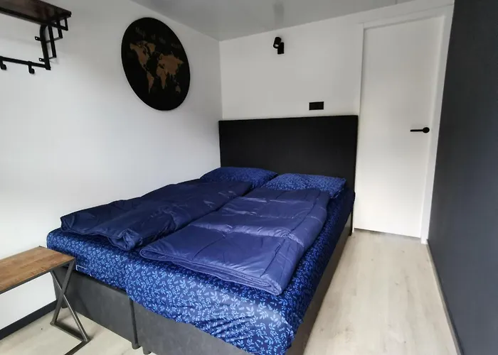 Houseboat At Mookerplas *