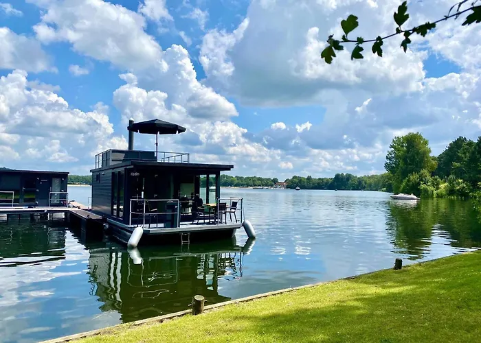 Tekne Houseboat At Mookerplas *