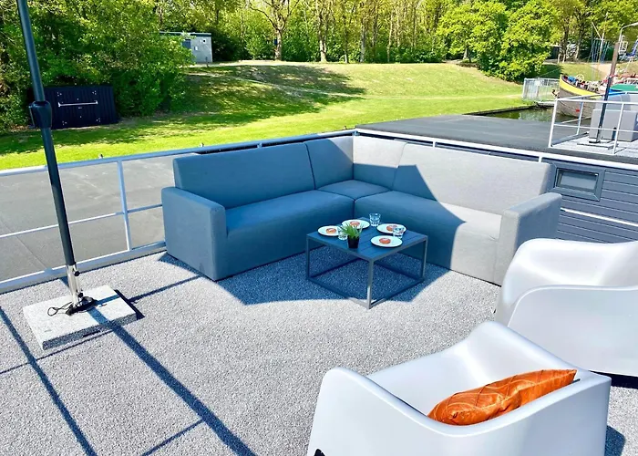 Houseboat At Mookerplas